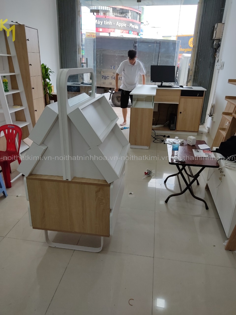 cửa hàng tiện lợi Ninh Hòa